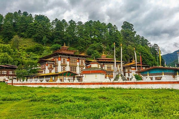 Bhutan in Depth — Temples, Valleys & Bumthang Trek